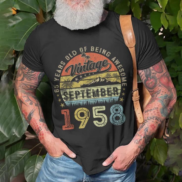 Awesome Since September 1958 Vintage 65Th Birthday T-Shirt Gifts for Old Men