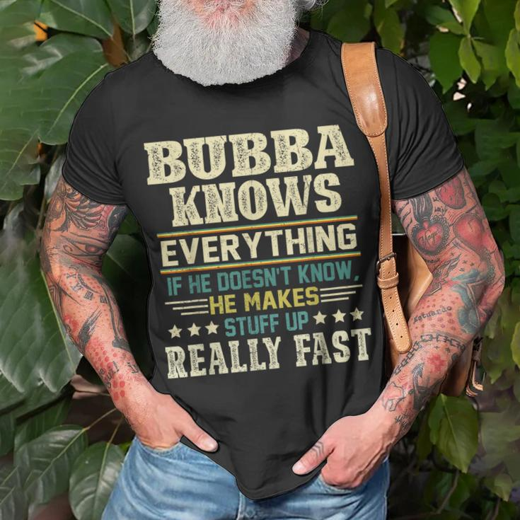 Bubba Knows Everything Persian Grandfather Grandad Gift For Mens Unisex T-Shirt Gifts for Old Men