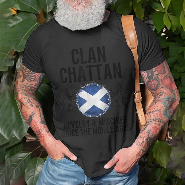 Chattan Clan Scottish Family Name Scotland Heraldry T-Shirt Gifts for Old Men