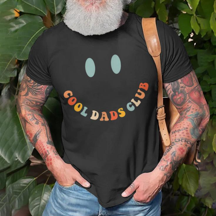 Cool Dads Club Funny Smile Colorful Funny Dad Fathers Day Unisex T-Shirt Gifts for Old Men