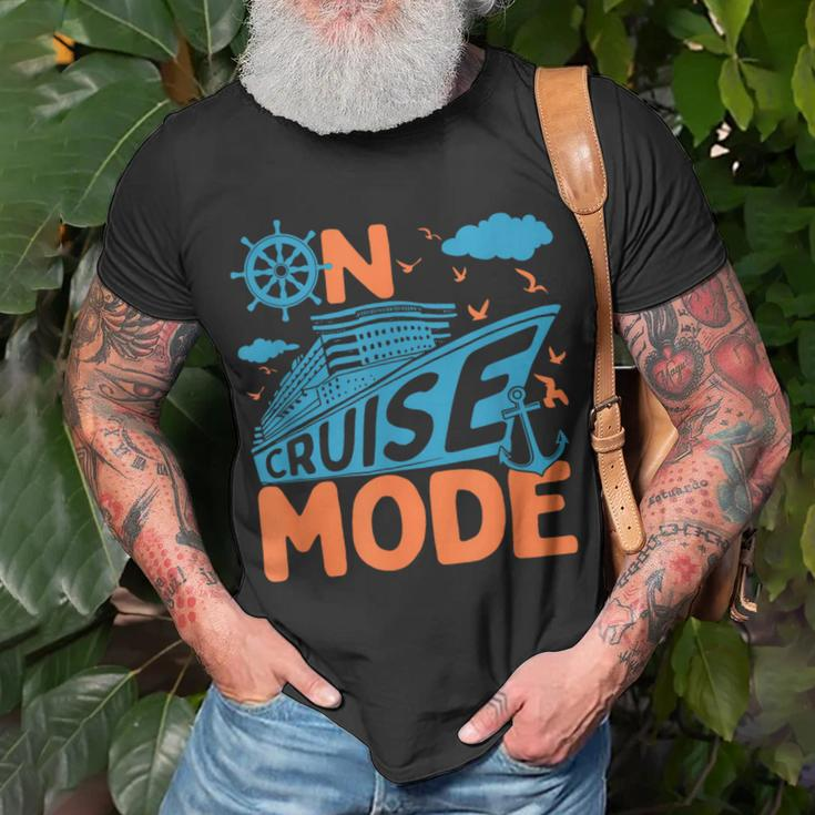 On Cruise Mode Cruise Vacation Family Trendy T-Shirt Gifts for Old Men
