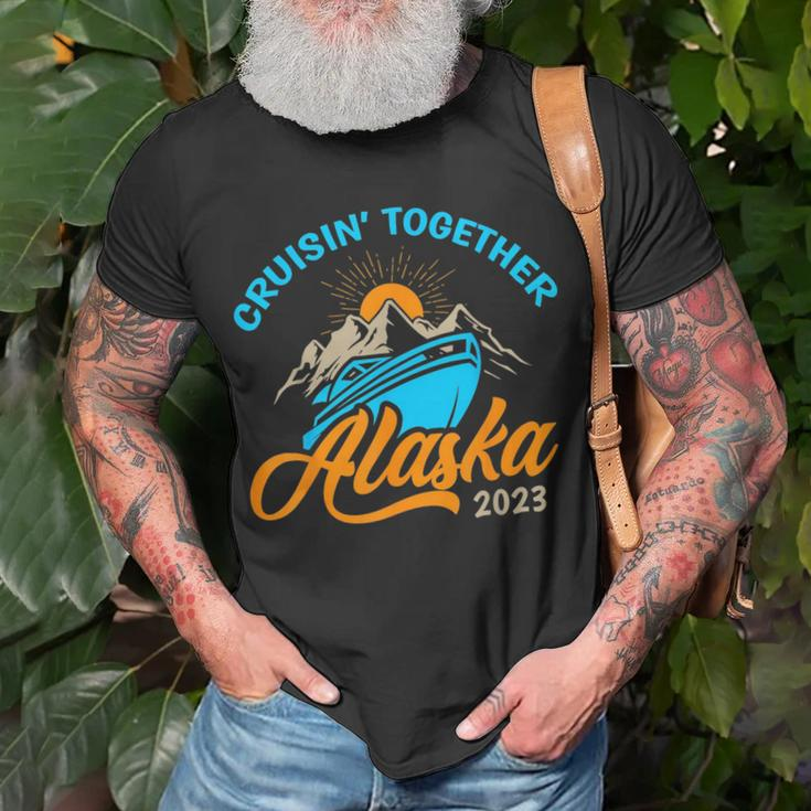 Cruising Alaska 2023 Alaskan Cruise Family Matching Unisex T-Shirt Gifts for Old Men