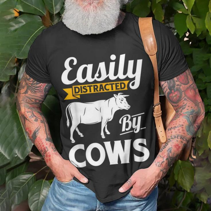 Easily Distracted By Cows Cow Famers T-Shirt Gifts for Old Men