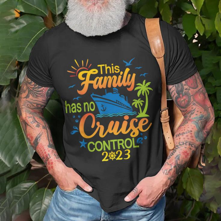 This Family Cruise Has No Control 2023 Family Cruise T-Shirt Gifts for Old Men