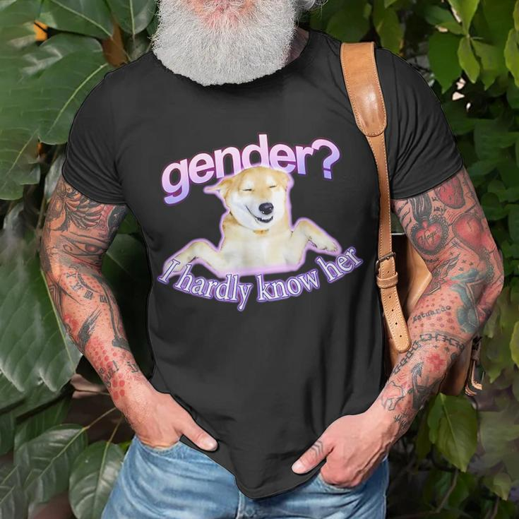 Gender I Hardly Know Her Unisex T-Shirt Gifts for Old Men