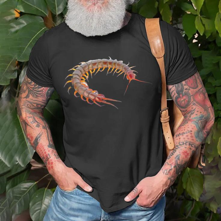 Giant Centipede Pet Lover Creepy Realistic Millipede T-Shirt Gifts for Old Men