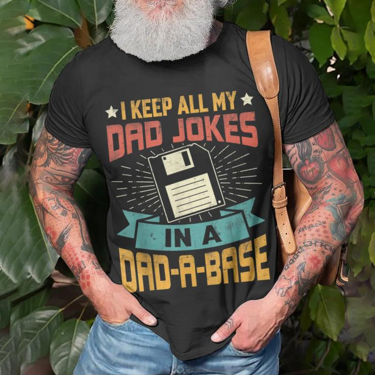 I Keep All My Dad Jokes In A Dadabase Vintage Father Dad Unisex T-Shirt Gifts for Old Men