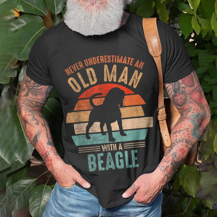 Mb Never Underestimate An Old Man With A Beagle T-Shirt Gifts for Old Men
