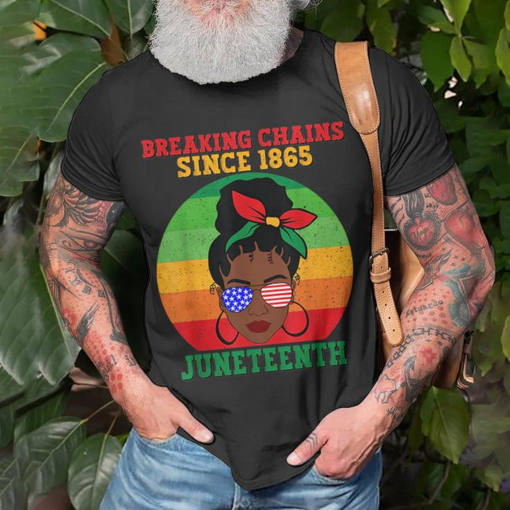 Messy Bun Junenth Breaking Chains Bandana Afro Sunglasses Unisex T-Shirt Gifts for Old Men