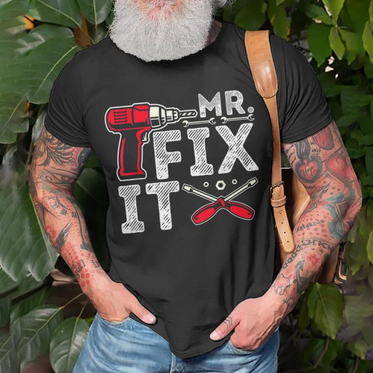 Mr Break It Mr Fix It Funny Dad & Son Matching Fathers Day Unisex T-Shirt Gifts for Old Men