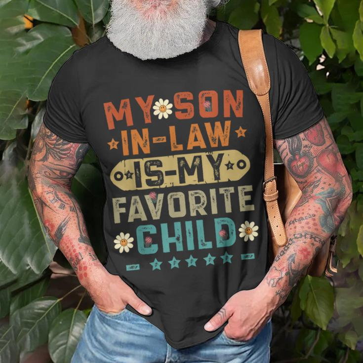 My Soninlaw Is My Favorite Child Funny Mom Vintage Unisex T-Shirt Gifts for Old Men