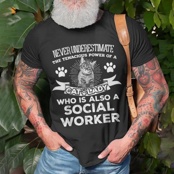 Never Underestimate Power Of A Social Worker Cat Lover Unisex T-Shirt Gifts for Old Men