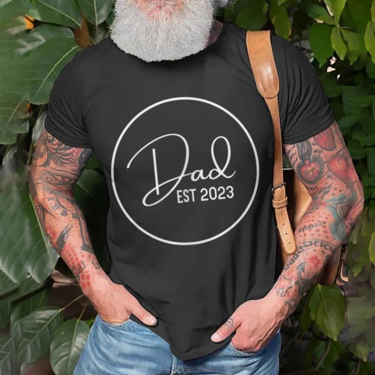 New Dad Gift Circle Dad Est 2023 Unisex T-Shirt Gifts for Old Men