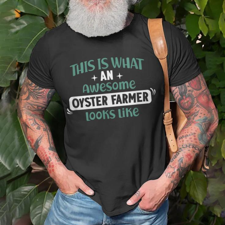 Oyster Farmer Fishing Fisherman Seafood Farming T-Shirt Gifts for Old Men