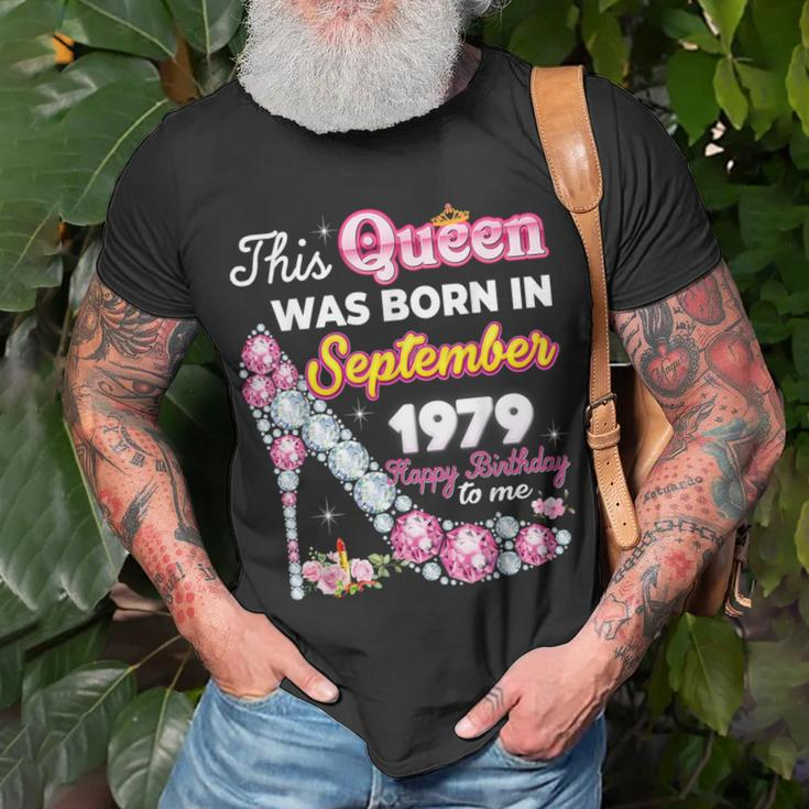 This Queen Was Born In September 1979 Happy 44Th Birthday To T-Shirt Gifts for Old Men