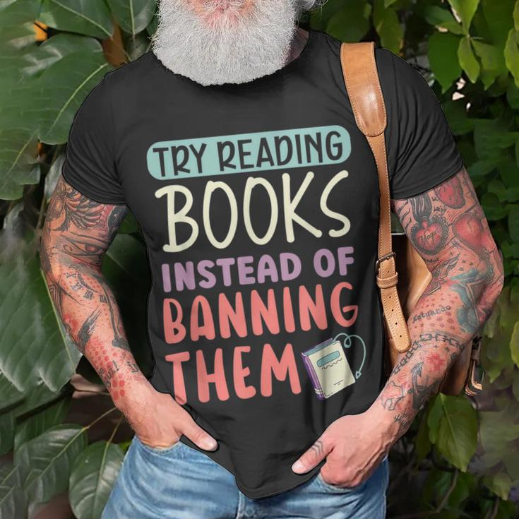 Read Banned Books Bookworm Book Lover Bibliophile Unisex T-Shirt Gifts for Old Men