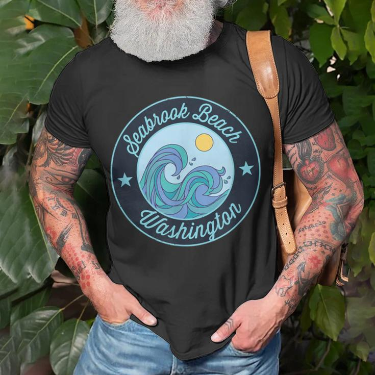 Seabrook Beach Wa Washington Souvenir Nautical Surfer Graphi T-Shirt Gifts for Old Men