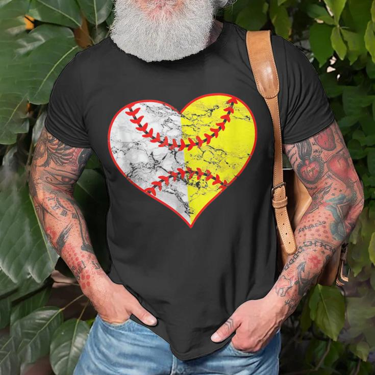 Softball Baseball Heart Mom Dad Women Mothers Day 2023 Gifts For Mom Funny Gifts Unisex T-Shirt Gifts for Old Men