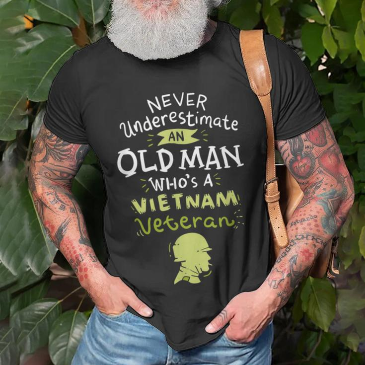 Never Underestimate An Old Man Who's A Vietnam Veteran T-Shirt Gifts for Old Men