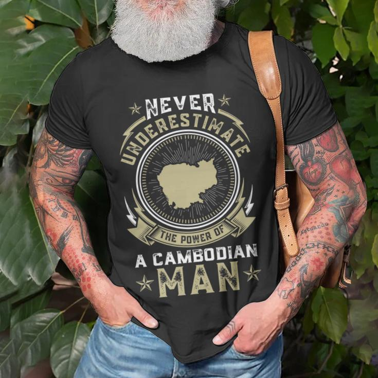 Never Underestimate The Power Of A Cambodian Man T-Shirt Gifts for Old Men