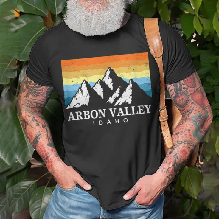 Vintage Arbon Valley Idaho Mountain Hiking Souvenir Print T-Shirt Gifts for Old Men
