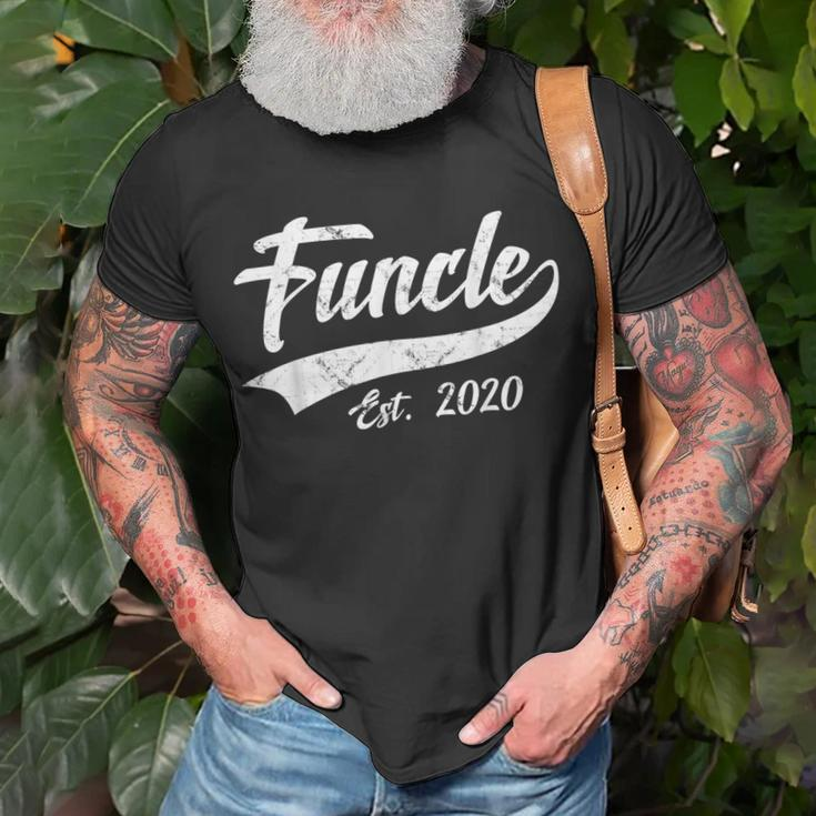 Vintage Funcle Est 2020 New Uncle Father Day Gift Gift For Mens Unisex T-Shirt Gifts for Old Men