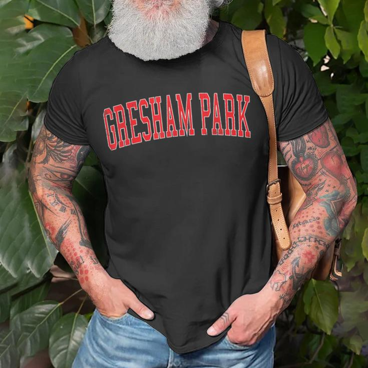 Vintage Gresham Park Ga Distressed Red Varsity Style T-Shirt Gifts for Old Men