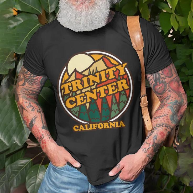 Vintage Trinity Center California Mountain Hiking Souvenir T-Shirt Gifts for Old Men