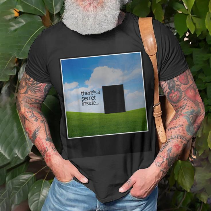 Weirdcore Aesthetic Dreamcore Alternative Lostcore Horror Aesthetic T-Shirt Gifts for Old Men