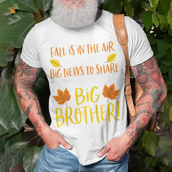 Kids Big Brother Fall Pregnancy Announcement Autumn Baby 2 Unisex T-Shirt Gifts for Old Men