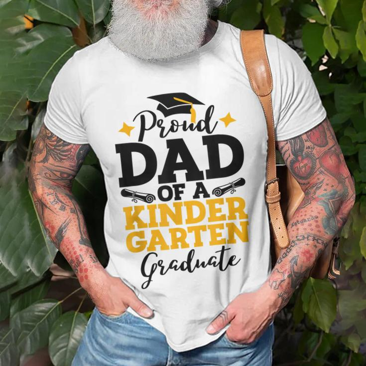 Proud Dad Of Kindergarten 2023 Grad Graduation Class Of 2023 Unisex T-Shirt Gifts for Old Men