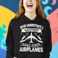 Never Underestimate A Woman Who Fixes Airplanes Mechanic Women Hoodie Gifts for Her