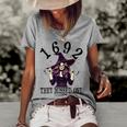 1692 They Missed One Witch Vintage Halloween Salem Women's Loose T-shirt Grey
