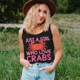 Girls-Love-Crab Eating-Macaque Crab-Crawfish-Lover Women Tank Top Gifts for Her