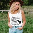 Never Underestimate A Woman Who Loves ElephantsWomen Tank Top Gifts for Her