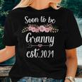 Soon To Be Granny Est 2024 Cute Flower New Mom Baby Reveal Women T-shirt Gifts for Her