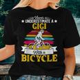 Never Underestimate A Gigi With A Bicycle Vintage Women T-shirt Gifts for Her