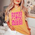 Vintage White Howdy Rodeo Country Western Cowgirl Southern Women's Oversized Comfort T-shirt Mustard
