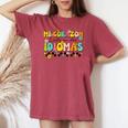 Retro Mi Corazon Late En Dos Idiomas Groovy Spanish Teacher Women's Oversized Comfort T-shirt Crimson