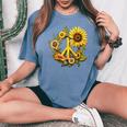Hippie Daisy Peace Sign Retro Flower Sunflower Lovers Women's Oversized Comfort T-shirt Blue Jean