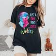 Just A Girl Who Loves Wolves Wild Animal Girls Wolf Women's Oversized Comfort T-Shirt Black