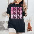 Vintage Retro Bride Rodeo Cowgirl Bachelorette Party Wedding Women's Oversized Comfort T-shirt Black