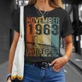 Awesome Since November 1963 Vintage 60Th Birthday Men T-Shirt Gifts for Her