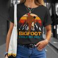 Beer Bigfoot Stole My Beer Funny Yeti Sasquatch Drinking Retro Unisex T-Shirt Gifts for Her