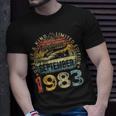 40 Years Old Made In 1983 Vintage September 1983 40Th Bday T-Shirt Gifts for Him