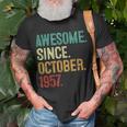 66 Year Old Awesome Since October 1957 66Th Birthday T-Shirt Gifts for Old Men