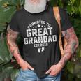 Dad Promoted To Great Grandad 2019 Gift For Fathers Day Gift For Men Unisex T-Shirt Gifts for Old Men