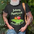 Distressed Johnny Appleseed John Chapman Celebrate Apples T-Shirt Gifts for Old Men