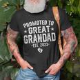 Funny Promoted To Great Grandad 2023 Vintage New Daddy Daddy Funny Gifts Unisex T-Shirt Gifts for Old Men