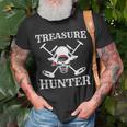 Hidden Treasure Hunter Pirate Metal Detector Gold Coins T-Shirt Gifts for Old Men